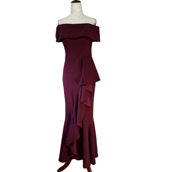 Betsy & Adam Dresses & Skirts - BETSY & ADAM Women's Petite Carina Long Off the Shoulder Ruffle Dress Size 2P